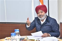 वित्त मंत्री हरपाल सिंह चीमा की ओर से एयर टरबाइन फ्यूल को जी.एस.टी के अंतर्गत शामिल करने का कड़ा विरोध