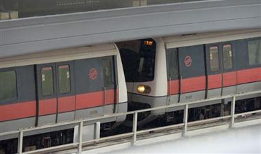 सिंगापुर में 2 रेलगाड़ियों की टक्कर में 25 लोग घायल