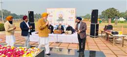 पंजाब विधानसभा स्पीकर संधवां द्वारा पूर्व राष्ट्रपति ज्ञानी जैल सिंह को उनकी 30वीं पुण्यतिथि पर श्रद्धांजलि अर्पित