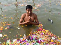 सोमवती अमावस्या पर पितृ स्तोत्र का पाठ करने से होगा पितृ दोष दूर