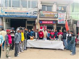 साहिबजादों की शहादत की याद में युवाओं ने लगाया लंगर