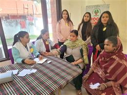 मनीमाजरा में लगाया गया हेल्थ कैंप:फ्री में मुहैया कराई गई दवाइयां, हर प्रकार की बीमारी का हो रहा इलाज