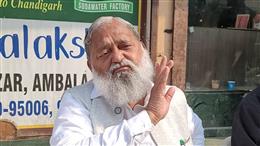 ऊर्जा, परिवहन एवं श्रम मंत्री अनिल विज आज पुष्पा अंदाज़ में दिखे, 