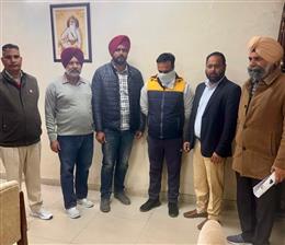 10,000 रुपये रिश्वत लेते पटवारी विजिलेंस ब्यूरो द्वारा गिरफ्तार