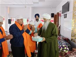 अनिल वोहरा ने गुरुद्वारा नानकसर में बाबा गुरदेव सिंह  से लिया आशीर्वाद