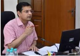 भ्रष्टाचार के खिलाफ ए.सी.एस. अनुराग वर्मा द्वारा डिप्टी कमिश्नरों को चेतावनी देने के दो दिन बाद, शमलात जमीन घोटाले में शामिल नायब तहसीलदार बर्खास्त