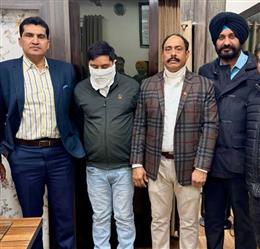 8000 रुपये रिश्वत लेते नायब तहसीलदार का रीडर विजीलेंस ब्यूरो द्वारा रंगे हाथों काबू